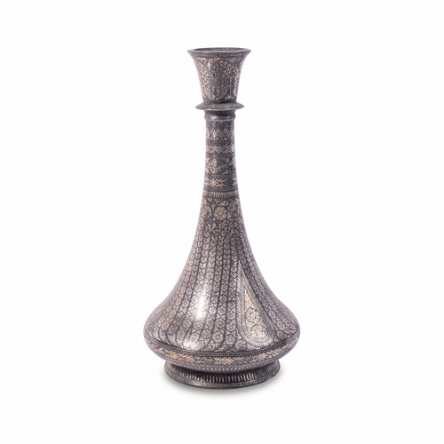 132 - AN INDIAN BIDRI BOTTLE, HYDERABAD INDIA, 19TH CENTURY

Of teardrop shape with linear floral designs ... 