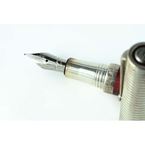 130 - Montegrappa Fountain Pen 1912 Model, Italy

Montegrappa fountain pen in red marble lacquer and 925 S... 