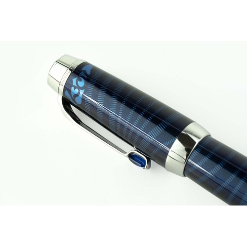 136 - Mont Blanc Boheme Paso Doble Bleu  

The Montblanc Bohéme Paso Doble Bleu with platinum-plated rim, ... 