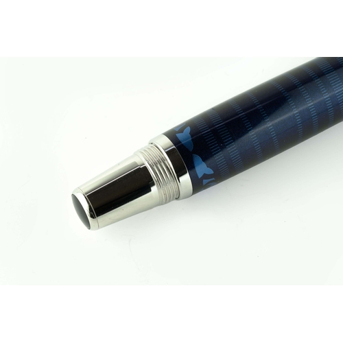 136 - Mont Blanc Boheme Paso Doble Bleu  

The Montblanc Bohéme Paso Doble Bleu with platinum-plated rim, ... 