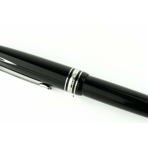 137 - Montblanc Meisterstück Pix  Highlighter  

14.7cm long, Mbnd5m168, comes with Montblanc leather case... 