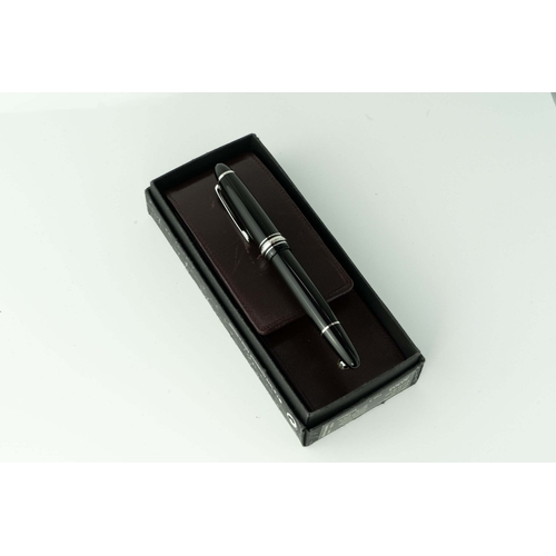 137 - Montblanc Meisterstück Pix  Highlighter  

14.7cm long, Mbnd5m168, comes with Montblanc leather case... 