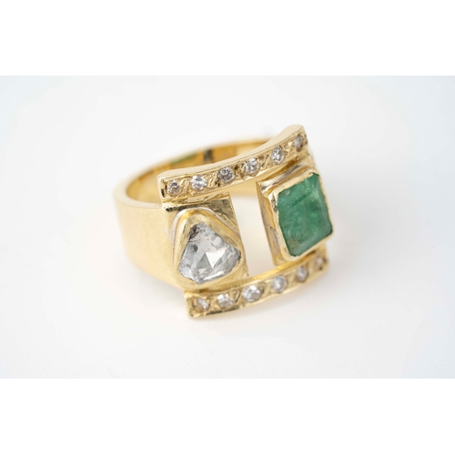 24 - Diamond and Emerald Gold Ring  

Art Deco Diamond and Emerald gold ring, a 5mm wide shank, a 0.50ct ... 