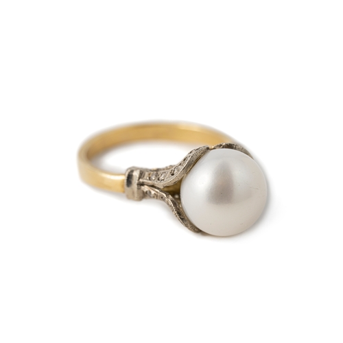 43 - Cultured South Sea Pearl and Diamond Ring  

A cultured pearl ring, single white cultured pearl in g... 