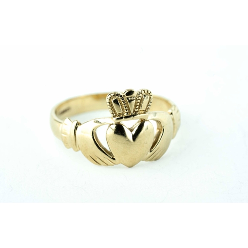 70 - Irish Claddagh Ring

An Irish Claddagh ring, with two hands clasping a heart, surmounted by a crown ... 