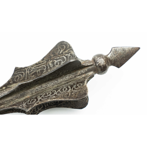 155 - A LIZARD LEATHER SPEAR HEAD, Of traditional spearhead form, the mid-rib featuring a lozenge-shaped r... 