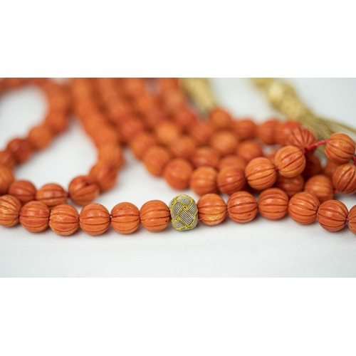 64 - CORAL PRAYER BEADS,18TH/19TH CENTURY, The tasbih strung  with 99  spherical  beads,gold and silver e... 