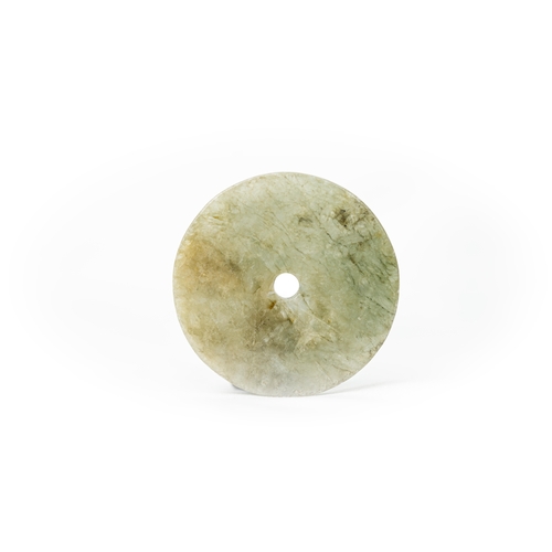 123 - A HARD STONE GREEN PLAIN ROUNDEL, 36 gr