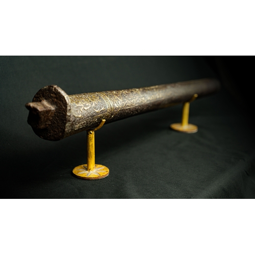 107 - A CANNON WITH INLAID DECORATION, INDIAN, MUGHAL EMPIRE, 18TH CENTURY, Fashioned  from cast steel in ... 