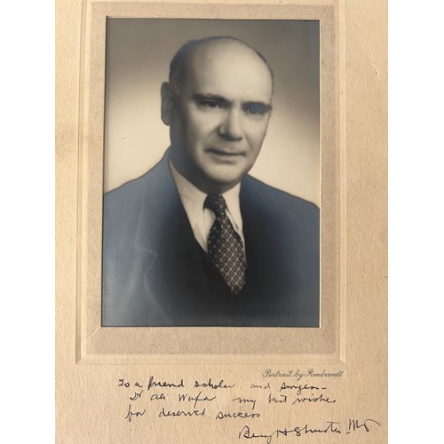 30 - A COMPILATION 
OF AUTOGRAPHS, INCLUDING M.D. MAX THOREK, THE FOUNDER OF INTERNATIONAL COLLEGE OF SUR... 