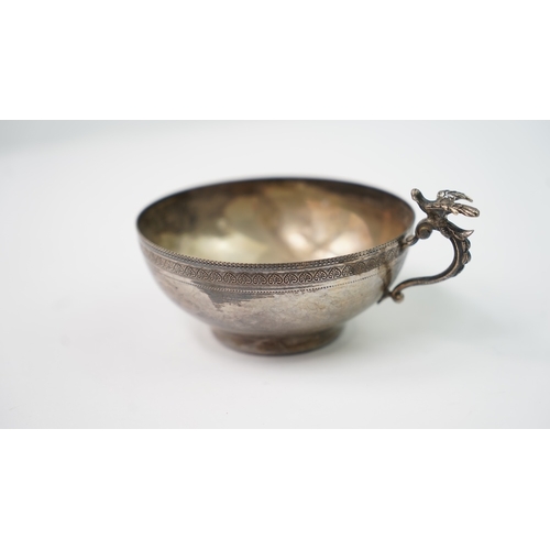 19 - A SILVER WATER CUP WITH A BIRD FINIAL Of inverted baluster circular form, resting on a flat base, S-... 