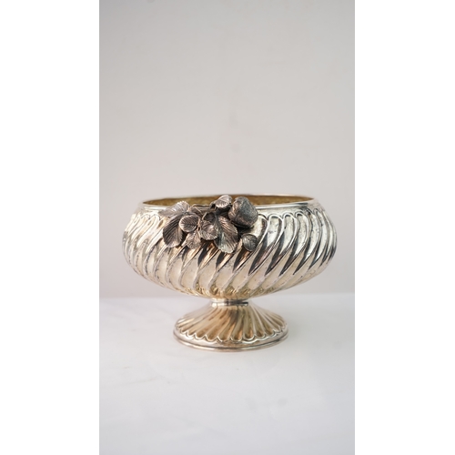 30 - A DECORATIVE SILVER BOWL, Of rounded form, resting on a splayed foot, with a slightly tapering rim, ... 