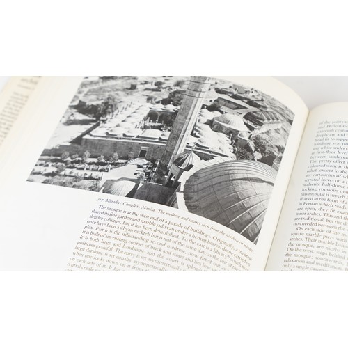 28 - A HISTORY OF OTTOMAN ARCHITECTURE, BY GODFREY GOODWIN, PUBLISHED BY THAMES AND HUDSON, PRINTED BY JA... 