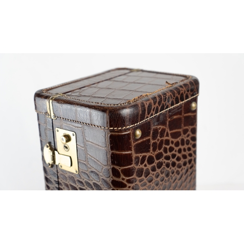 4 - A FINE ALLIGATOR OR CROCODILE LEATHER TRAVEL CASE, EARLY 20TH CENTURY.Of rectangular form, a meticul... 