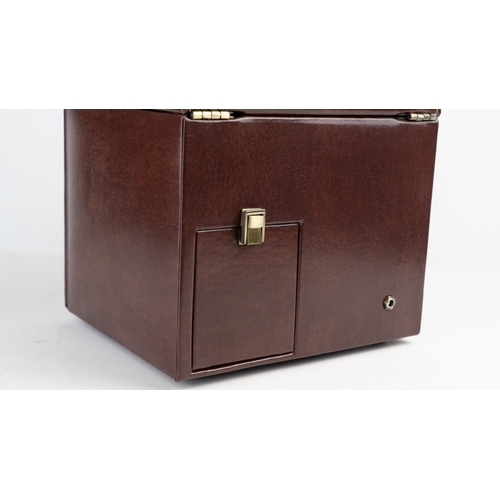 20 - A DULWICH DESIGN LEATHER WATCH WINDER BOX.Of contemporary design, crafted in dark brown bonded leath... 