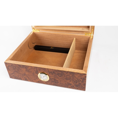 53 - GERMANUS CIGAR HUMIDOR

26 x 22.5 x 10.5cm 
1350grams