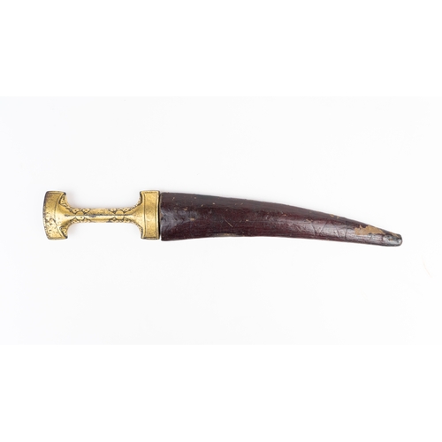 85 - A KHANJAR (DAGGER) WITH GOLD GILDED HILT AND SCABBARD
INDIA, EARLY 20TH CENTURY

With a  watered-ste... 