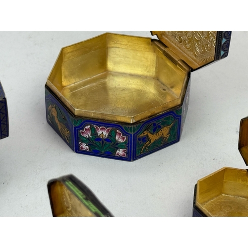 34 - A SET OF MUGHAL ENAMEL GEM SET BOXES, INDIA, LATE 19th CENTURY 
Of various shapes, a  set of  gem-se... 