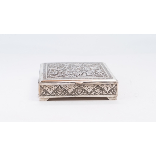 66 - A MID-20TH CENTURY PERSIAN SILVER CIGARETTE BOX, ISFAHAN, CIRCA 1960
PAHLAVI DYNASTY
Of elegant squa... 