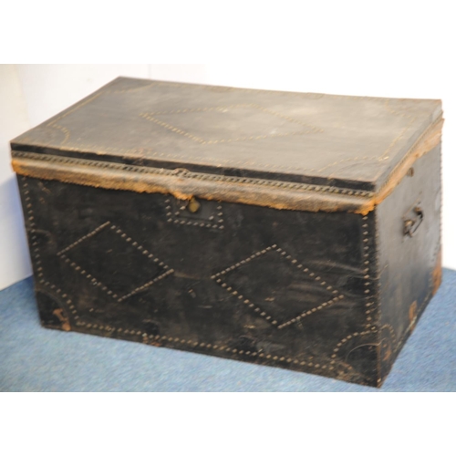 231 - Antique travel trunk with fitted interior (38