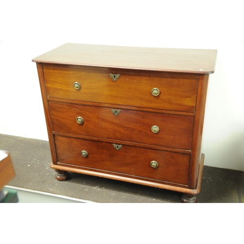 62 - Edwardian Mahogany Chest of three Drawers. (41