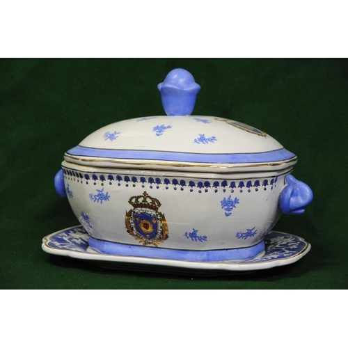 142 - Large blue and white Vegetable Tureen with lid on china base