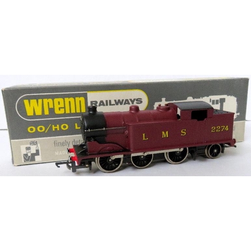 104 - WRENN W2214 0-6-0 Tank Loco No. 2274 LMS red. Near Mint in Excellent Box with inserts and instructio... 