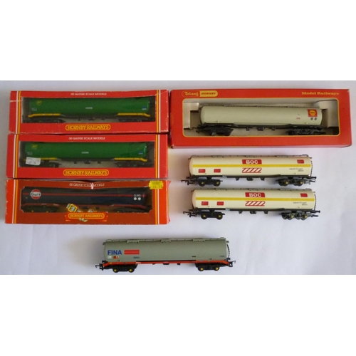 175 - HORNBY 00 gauge Bogie Tank wagons. Various liveries. Excellent to Mint in Good to Excellent Boxes – ... 