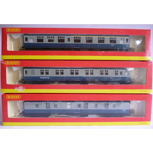 69 - HORNBY (CHINA) BR Mk.1 Coaches, Blue/Grey Livery. R4109, R4110 x2, R4111, R4112, R4113 x2. (7) Excel... 