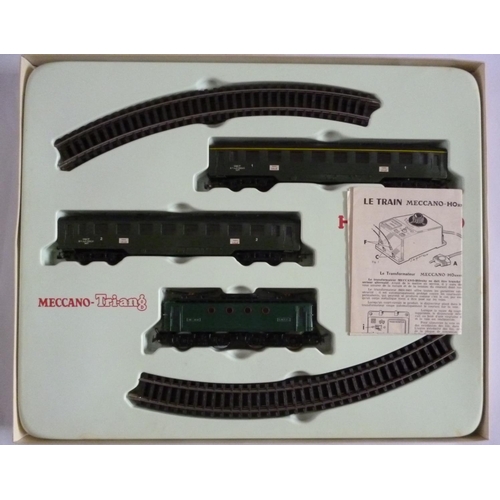 94 - HORNBY-ACHO (Meccano-Hornby) 6134 Train De Voyageurs passenger set (short production run). Excellent... 