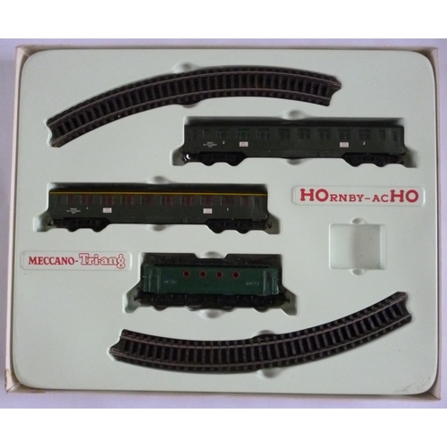 98 - HORNBY-ACHO (Meccano-Hornby) 6135 Train De Voyagers Passenger set (early version). Excellent to Mint... 