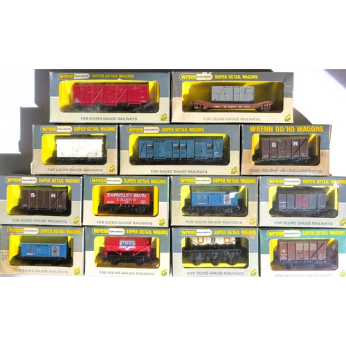 116 - WRENN Goods Wagons comprising: Group of 13 x assorted to include Utility, Banana, 6-wheel Tanker, Pa... 