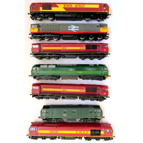 147 - HORNBY 00 gauge  Diesel Locos comprising: Class 67 No. 67027  “Rising Star” EWS maroon and gold, Cla... 