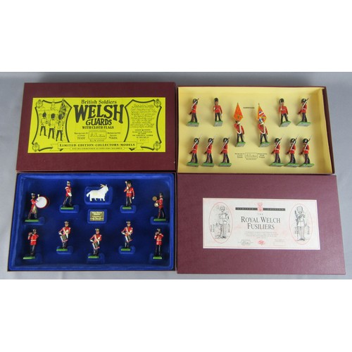 245 - BRITAINS SOLIDERS 5186 Welsh Guards & 5191 The Royal Welch Fusiliers. Mint in Excellent to Mint Boxe... 