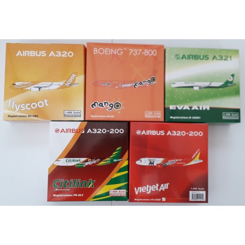 39 - Limited Edition 1:400th scale Aircraft to include Airbus A320-200 “Citilink”. Air Airbus A320-200 “V... 