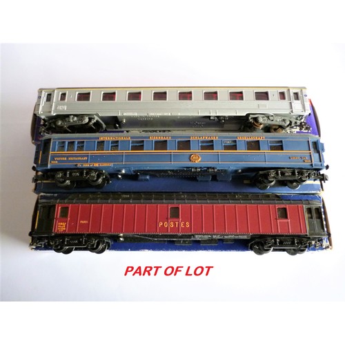 65 - HORNBY ACHO Coaches, Inox Coaches 7370 x3 (2 in Rare boxes), 737 x3, 739 x1, 742 Postale x1. Excelle... 