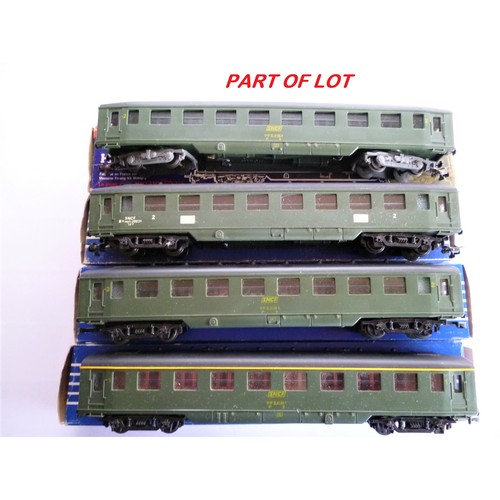 66 - HORNBY ACHO Coaches, 7330 x2, 7340 x1 SNCF, 733 x2, 734 x3, various variants, 739 Restaurant Car, 74... 