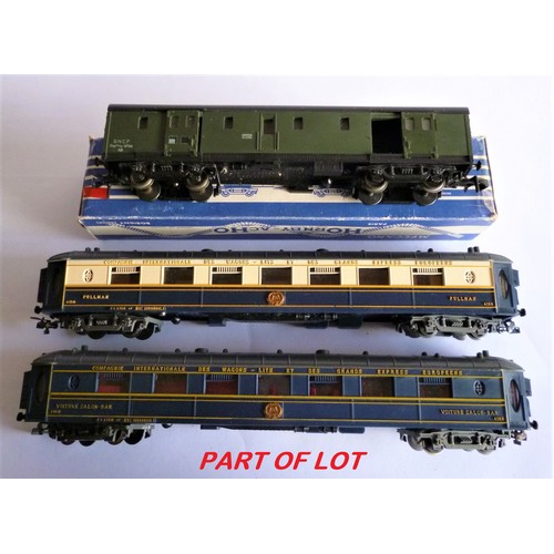 68 - HORNBY ACHO Coaches, 7390 Restaurant Car x3, 742 Post Coach x2, 7310 Bogie Baggage Coach, Very Good ... 