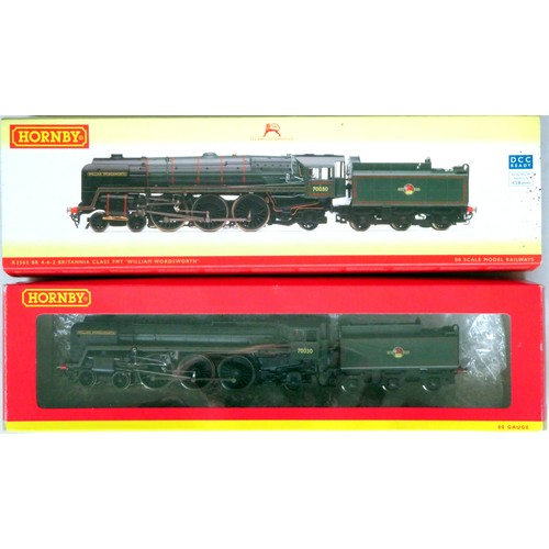 99 - HORNBY (China) 00 gauge (DCC Fitted) Britannia Class 7MT 4-6-2 “William Wordsworth” Loco and Tender ... 