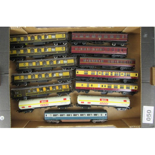 50 - HORNBY/BACHMANN, selection of unboxed coaches, Pullmans x5, BR Coaches x5, Inter City x1, BOC Bogie ... 