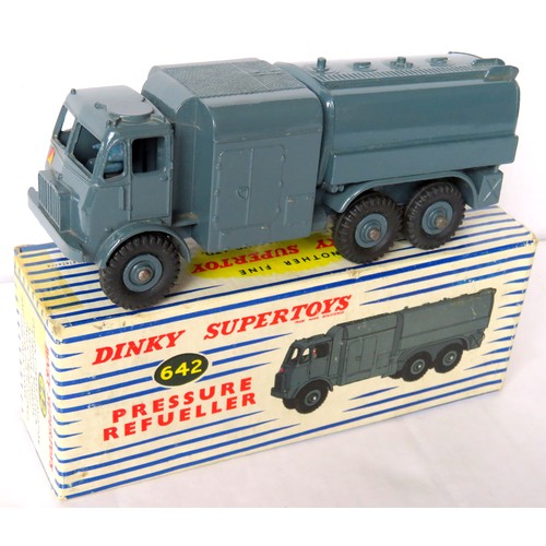 117 - DINKY SUPERTOYS 642 RAF Pressure Refueller, greyish-blue with Supertoy hubs, driver and tow hook. Go... 