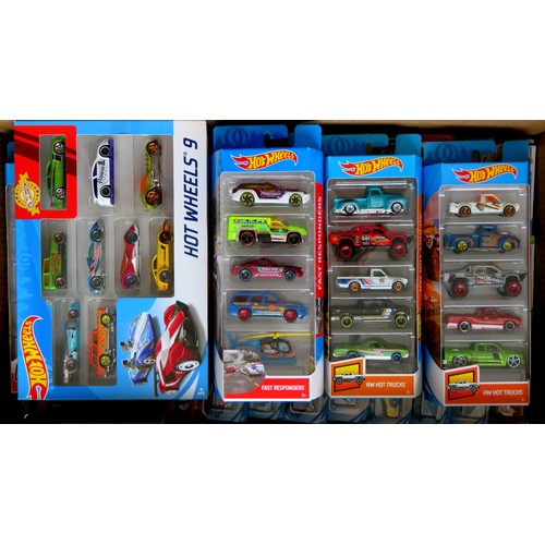 307 - HOT WHEELS Cars comprising: 1 x 9-Car Set, 6 x 5-Car Sets, 62 x Blister Packs. All appear as new (10... 