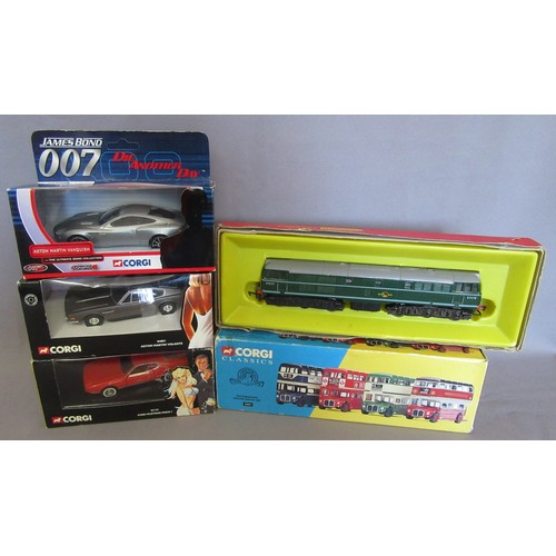 318 - CORGI TOYS /HORNBY to include 3x James Bond cars, 33001 Routemasters Around Britain set and Hornby R... 