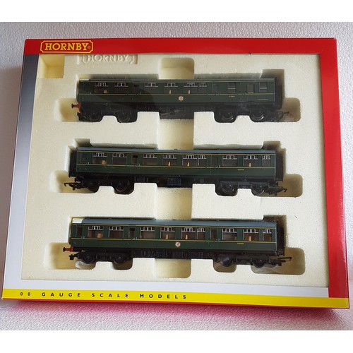 67 - HORNBY (China) R2297A BR Class 110 3-Car DMU, BR Green Livery. Excellent to Mint, Boxed.