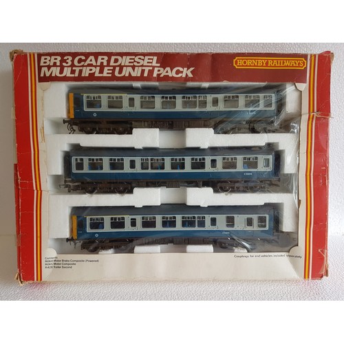 103 - HORNBY ‘00’ R403 BR 3 Car DMU Pack, Blue/Grey livery. Very Good to Excellent in Fair to Good Box.