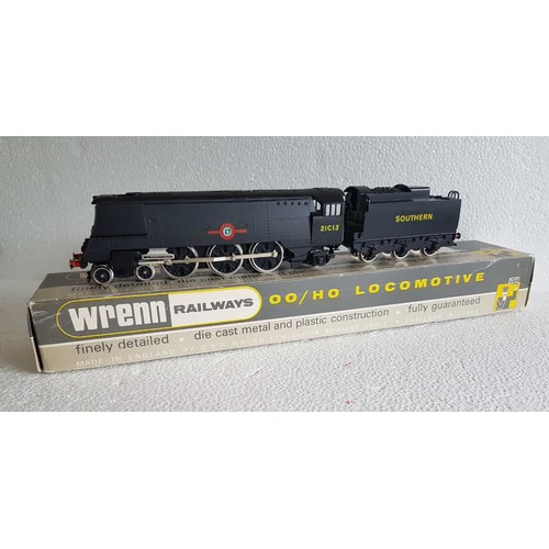 WRENN W2278 Bulleid 4-6-2 Loco & Tender No.21013 ‘Blue Funnel’ SR Black livery (1986 issue). Excellent to Mint/Boxed (minor wear to box) with instructions.