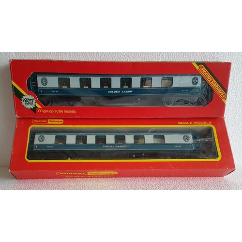 66 - HORNBY R230 Pullman Coaches ‘Golden Arrow’ Blue/Grey livery. (6) Excellent to Near Mint in Fair to G... 