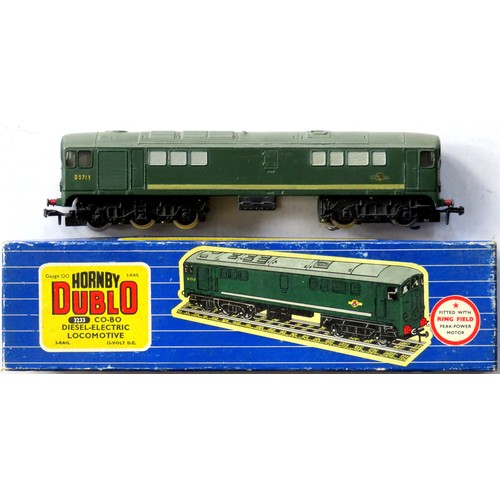 165 - HORNBY DUBLO 3-rail 3233 Co-Bo Diesel Electric Loco No. D5713 green. Good Plus in Good Plus Box