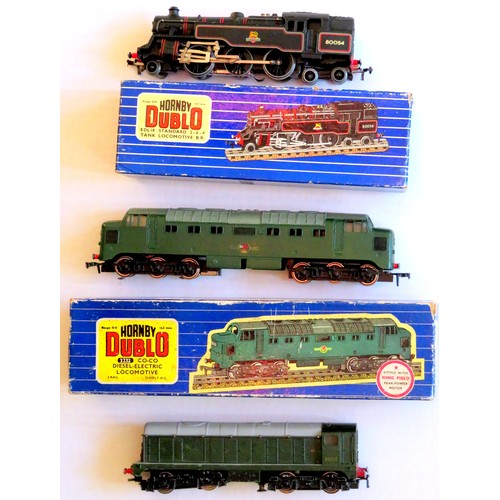 140 - HORNBY DUBLO 3-rail Locos comprising: 3232 Co-Co Diesel Loco BR green, some rubs to both BR crests. ... 