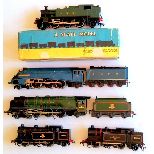 142 - HORNBY DUBLO 3-rail Locos comprising: A4 Class 4-6-2 “Sir Nigel Gresley” Loco and Tender No. 7 LNER ... 